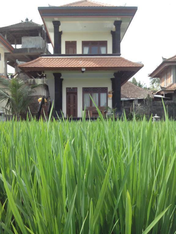 Puji Hostel And Bungalow Ubud Habitación foto