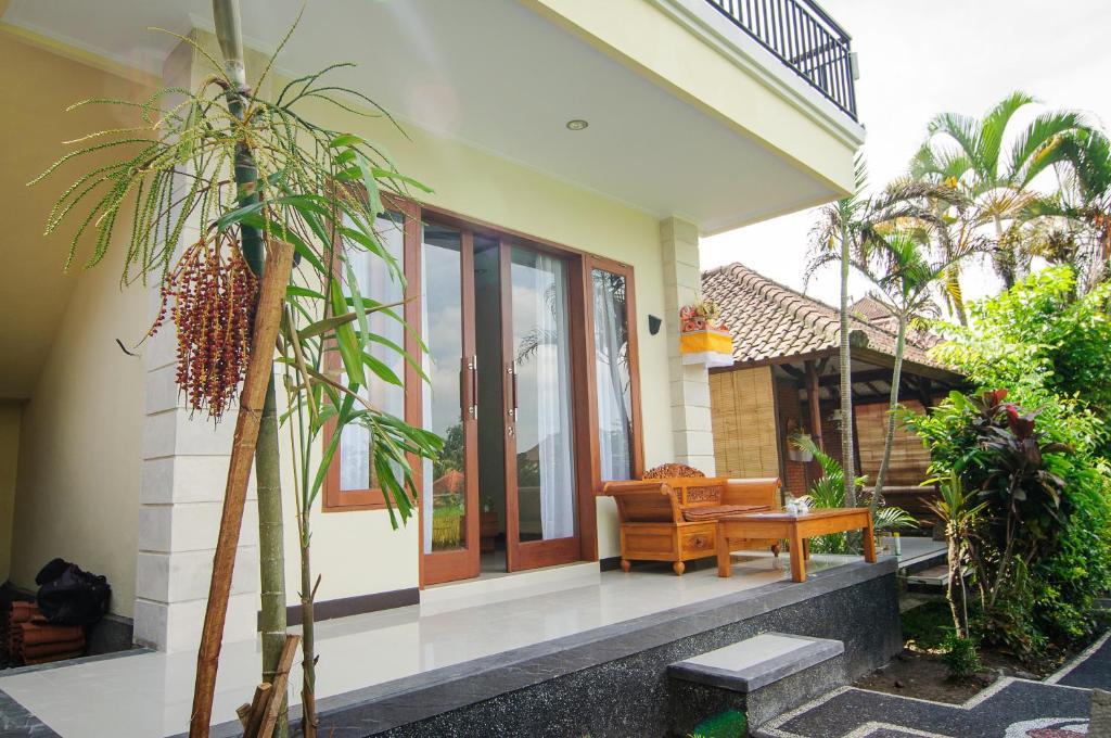Puji Hostel And Bungalow Ubud Habitación foto